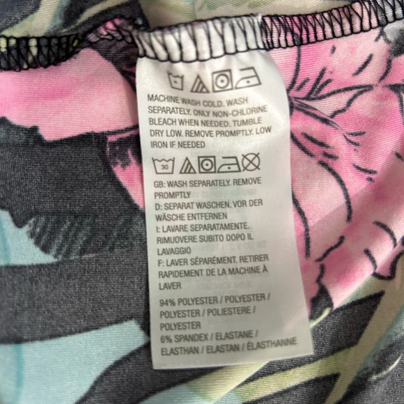 Tropical print maxi dress size medium - Picture 7 of 7